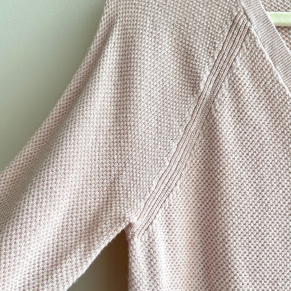 GAP Blush Pink V-Neck Women's Sweater, High-Low Lightweight Knit Sweater, Med - Picture 8 of 16